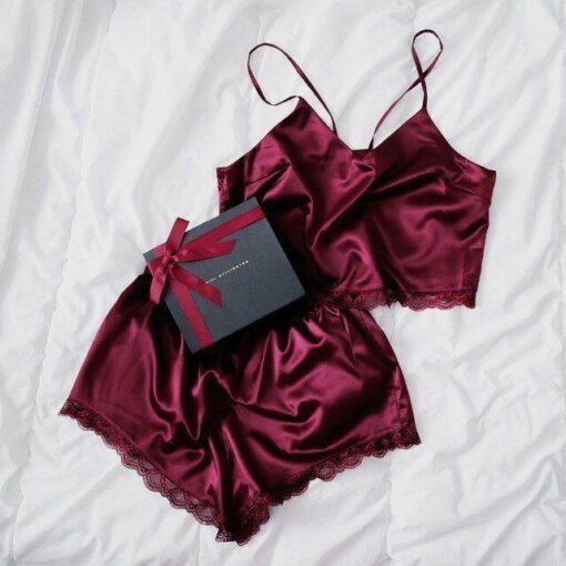 Oxblood night wear